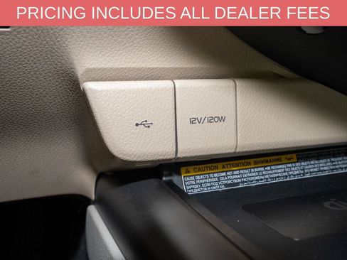Certified 2021 Toyota Camry XLE FWD image 13