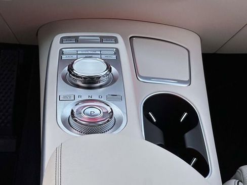 Used 2023 Genesis GV70 2.5T w/ Advanced Package image 24