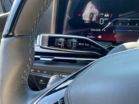 Used 2026 Cadillac Escalade V w/ LPO, ONYX Package AWD/4WD image 22