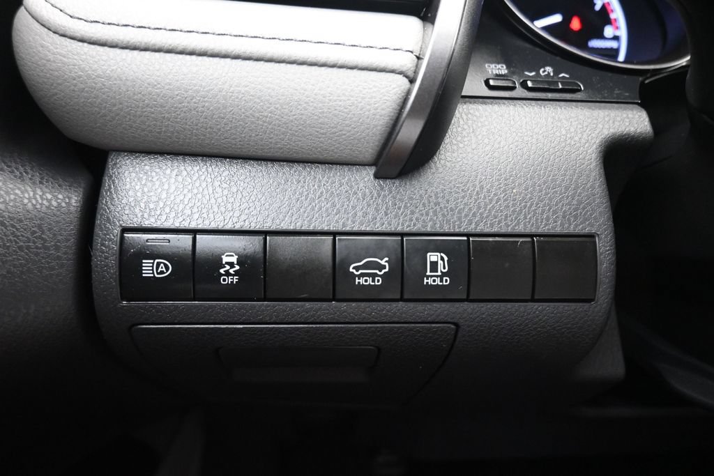 Used 2023 Toyota Camry SE FWD image 24