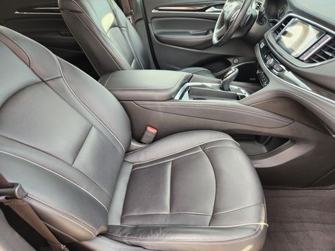 Used 2021 Buick Enclave Avenir w/ Avenir Technology Package image 14