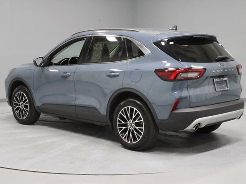 Certified 2023 Ford Escape SE FWD image 10