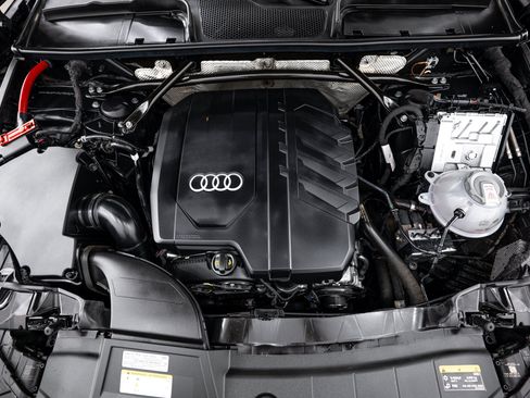Certified 2023 Audi Q5 2.0T Premium w/ Convenience Package AWD/4WD image 19