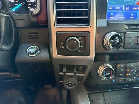 Certified 2020 Ford F350 Platinum image 28