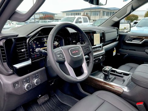 New 2026 GMC Sierra 1500 Elevation w/ Elevation Premium Package AWD/4WD image 19