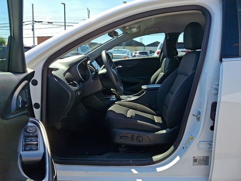 Used 2023 Chevrolet Malibu LT image 15
