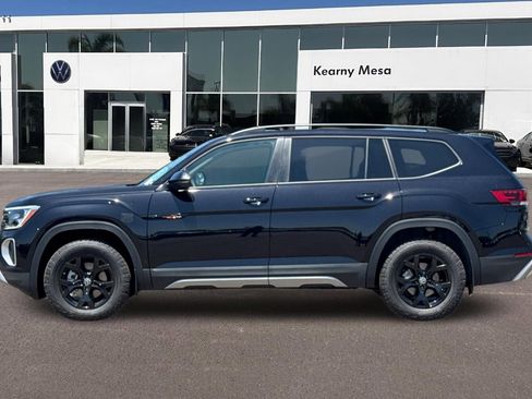 New 2025 Volkswagen Atlas Peak Edition SE image 7