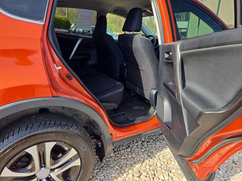 Used 2016 Toyota RAV4 LE AWD/4WD image 21