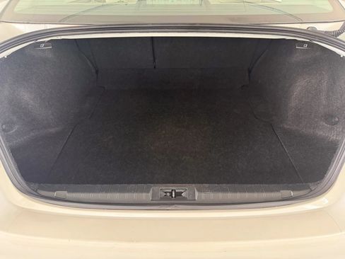 Used 2017 Subaru Legacy 2.5i Premium w/ Moonroof Package AWD/4WD image 20