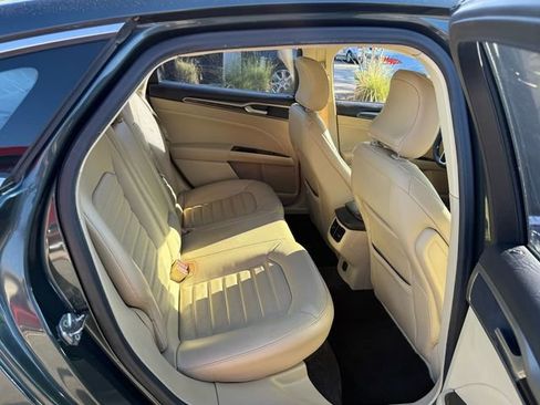 Used 2015 Ford Fusion SE w/ Equipment Group 202A image 13