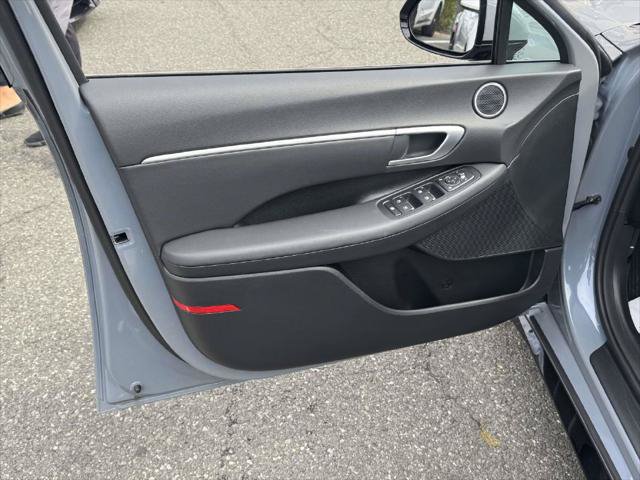 Used 2026 Hyundai Sonata SEL FWD image 14