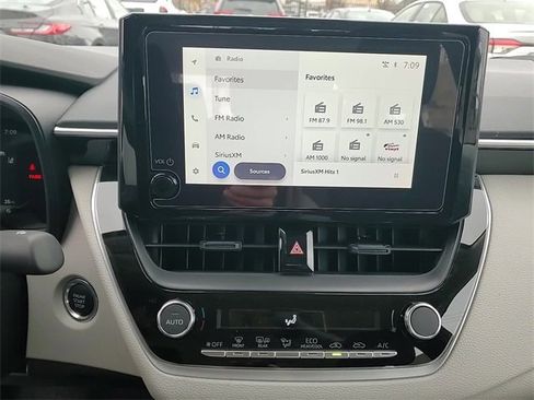 Used 2026 Toyota Corolla LE image 18