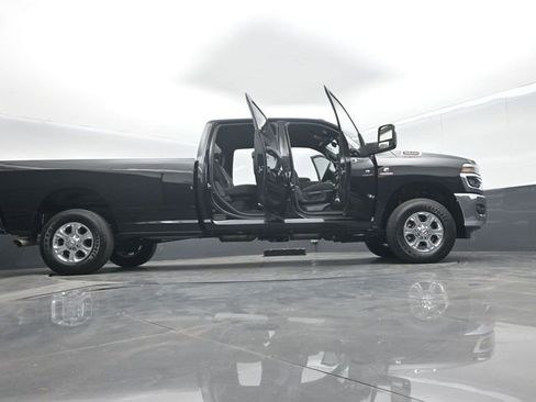 Used 2025 RAM 3500 Big Horn AWD/4WD image 75
