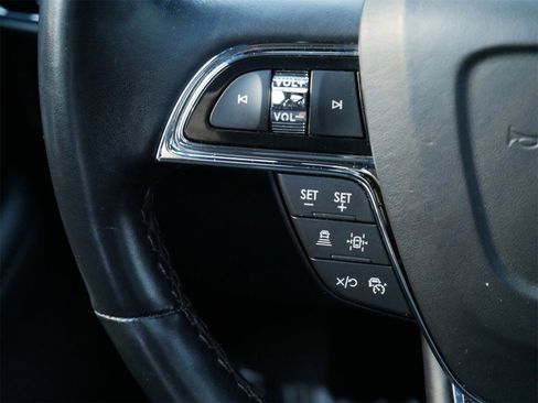 Used 2024 Lincoln Navigator Premiere image 15