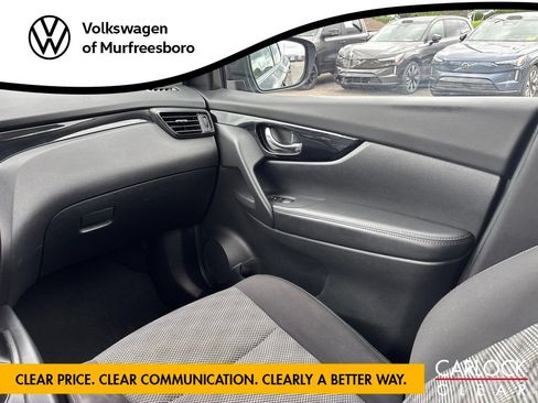 Used 2019 Nissan Rogue Sport SV FWD image 28