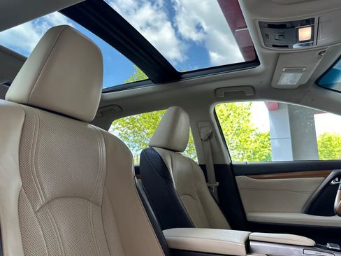 Used 2017 Lexus RX 350 AWD w/ Premium Package image 18