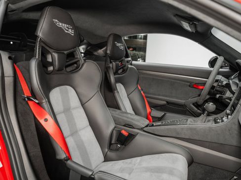 Used 2024 Porsche 718 Cayman GT4 RS image 20