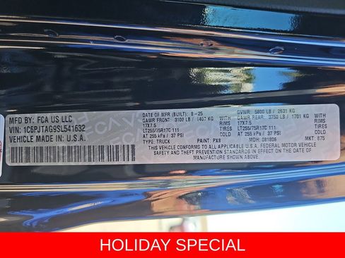 New 2025 Jeep Gladiator Willys image 40