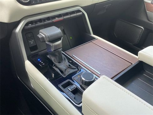 Used 2024 Toyota Sequoia Capstone image 27