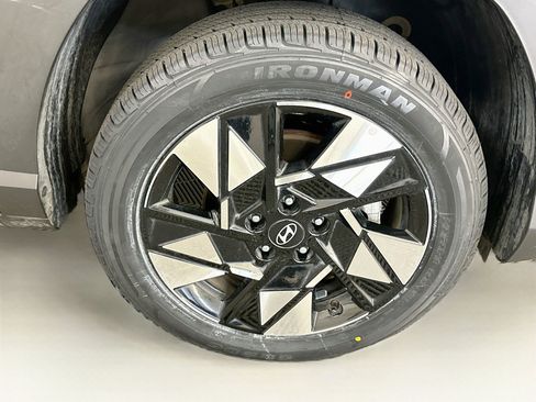 Used 2025 Hyundai Kona SEL AWD/4WD image 11
