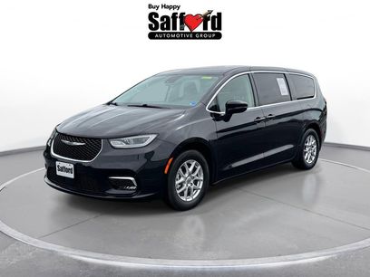 Used 2023 Chrysler Pacifica Touring-L