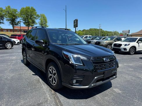 Used 2024 Subaru Forester Premium AWD/4WD image 8