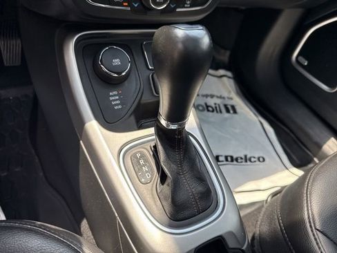 Used 2021 Jeep Compass Latitude w/ Sun and Sound Group AWD/4WD image 15