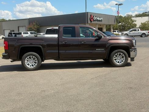 Used 2016 GMC Sierra 1500 SLE w/ SLE Value Package AWD/4WD image 4