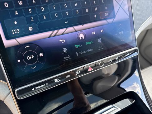 Used 2023 Mercedes-Benz EQE 500 4MATIC SUV image 35