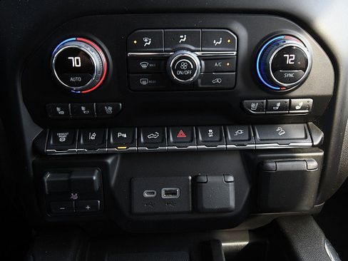 Used 2022 Chevrolet Silverado 2500 High Country w/ Safety Package II image 22