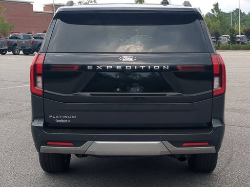 Certified 2025 Ford Expedition Platinum w/ Driver's Package AWD/4WD image 5