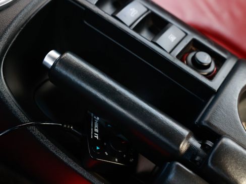 Used 2011 Audi R8 V10 image 39