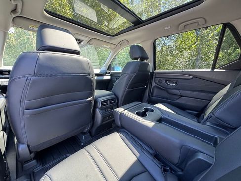 Certified 2026 Honda Pilot Touring image 10