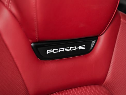 Used 2025 Porsche Macan Turbo Electric AWD/4WD image 52