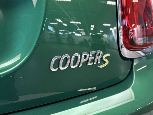 Certified 2024 MINI Cooper SE image 23