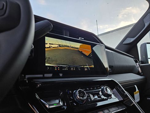 New 2026 GMC Sierra 2500 AT4 image 17