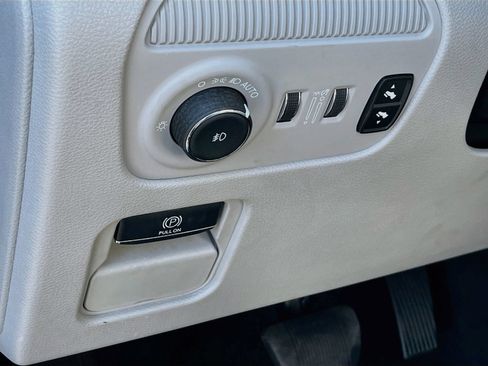 Used 2022 Jeep Grand Wagoneer Series I AWD/4WD image 10