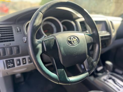 Used 2012 Toyota Tacoma PreRunner w/ SR5 Pkg image 4