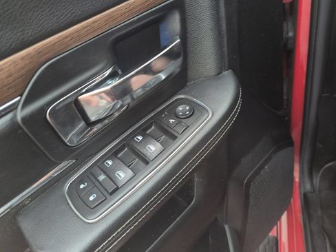 Used 2014 RAM 1500 Laramie AWD/4WD image 33