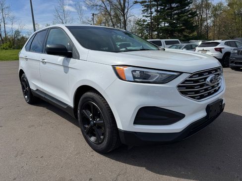 Used 2019 Ford Edge SE FWD image 7