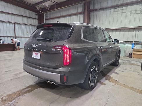 Used 2025 Kia Telluride S image 10
