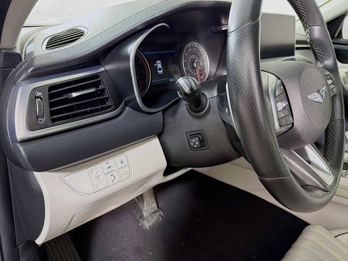 Used 2020 Genesis G70 2.0T w/ Elite Package image 8