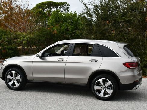 Used 2022 Mercedes-Benz GLC 300 image 4
