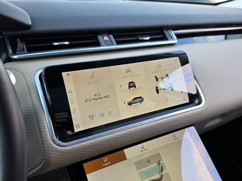 Used 2022 Land Rover Range Rover Velar S image 29