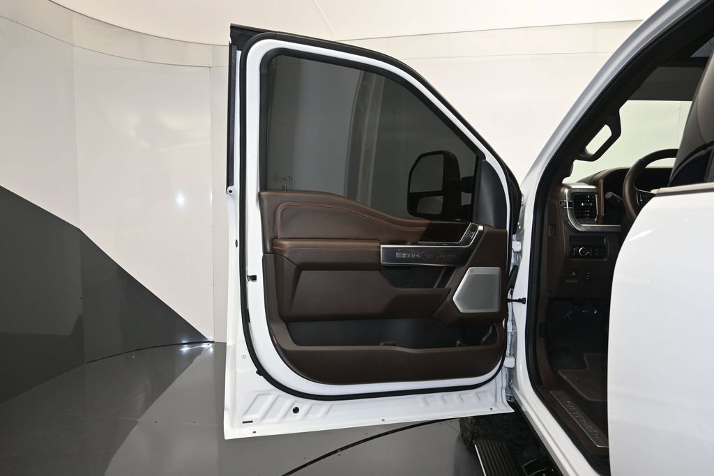 Used 2025 Ford F250 King Ranch AWD/4WD image 10