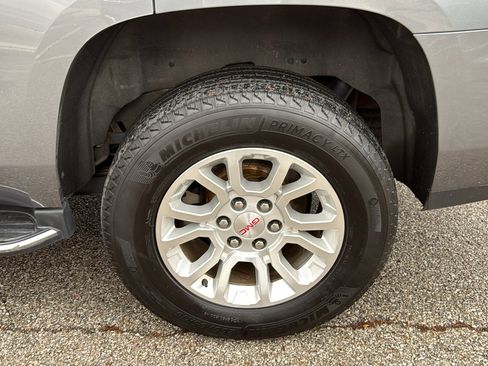 Used 2020 GMC Yukon SLT image 33