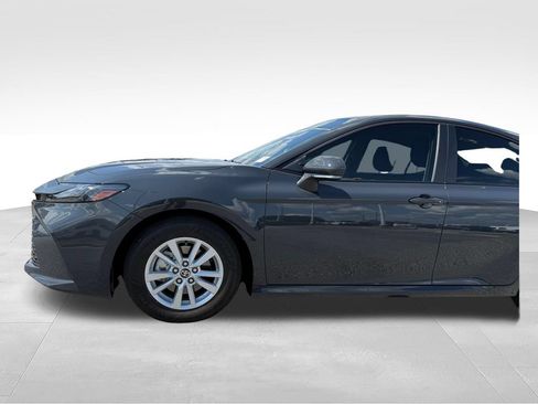 Used 2026 Toyota Camry LE FWD image 24