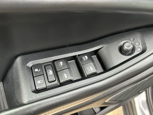 Used 2024 Jeep Grand Cherokee Limited 4xe image 8