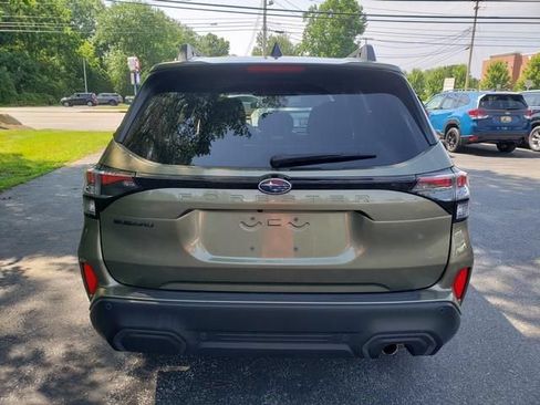 Used 2025 Subaru Forester Limited AWD/4WD image 4