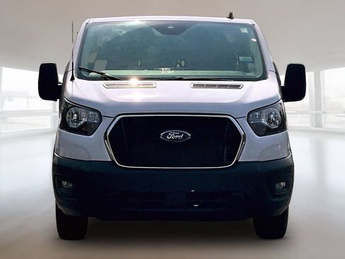 Used 2025 Ford Transit 250 Low Roof w/ Exterior Upgrade Package RWD image 2